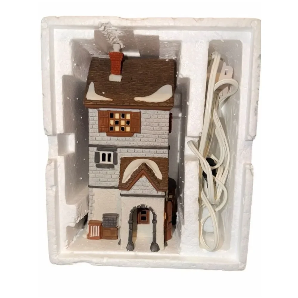 Dept 56 Dickens Village Poulterer #5926-9 Heritage Collection Retired 1988 EXC